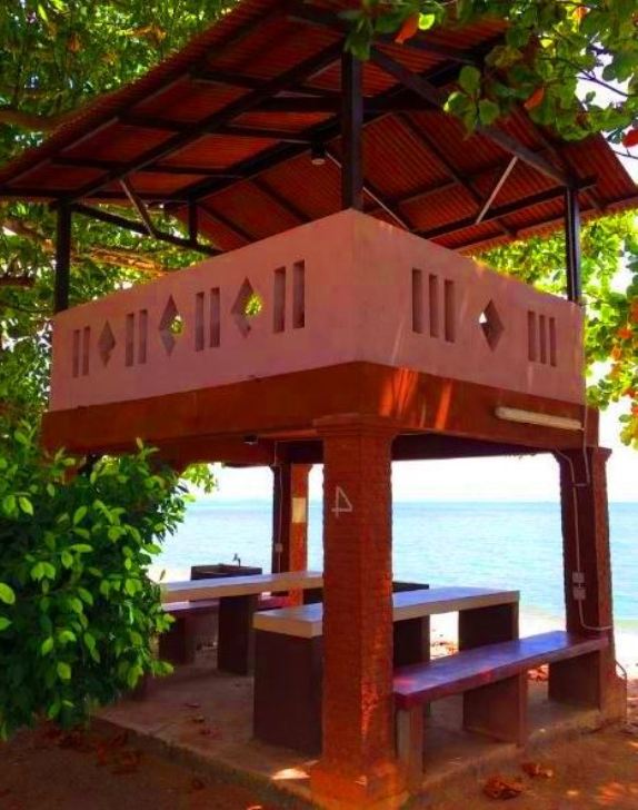 Teratak Rehat Atie Ira Chalet D'Pantai Pengkalan Balak Melaka.
