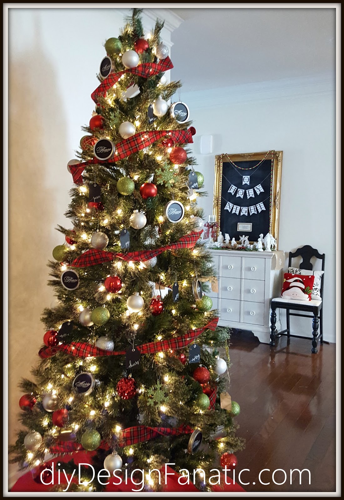 diy Design Fanatic: 'Twas A Week Before Christmas And All Through The ...