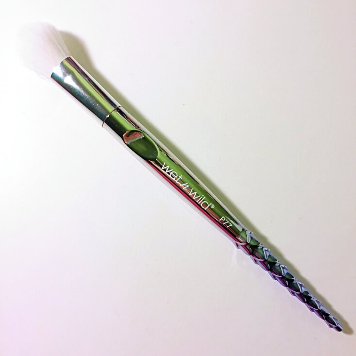 wet n wild Pro Brush Line Highlighter Brush P77 wet n wild Pro Brush Line Highlighter Brush P77