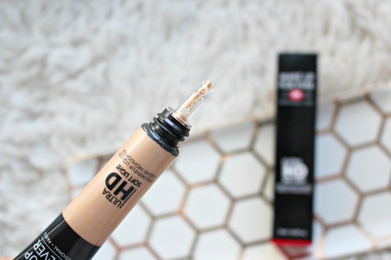 makeup forever liquid highlighter