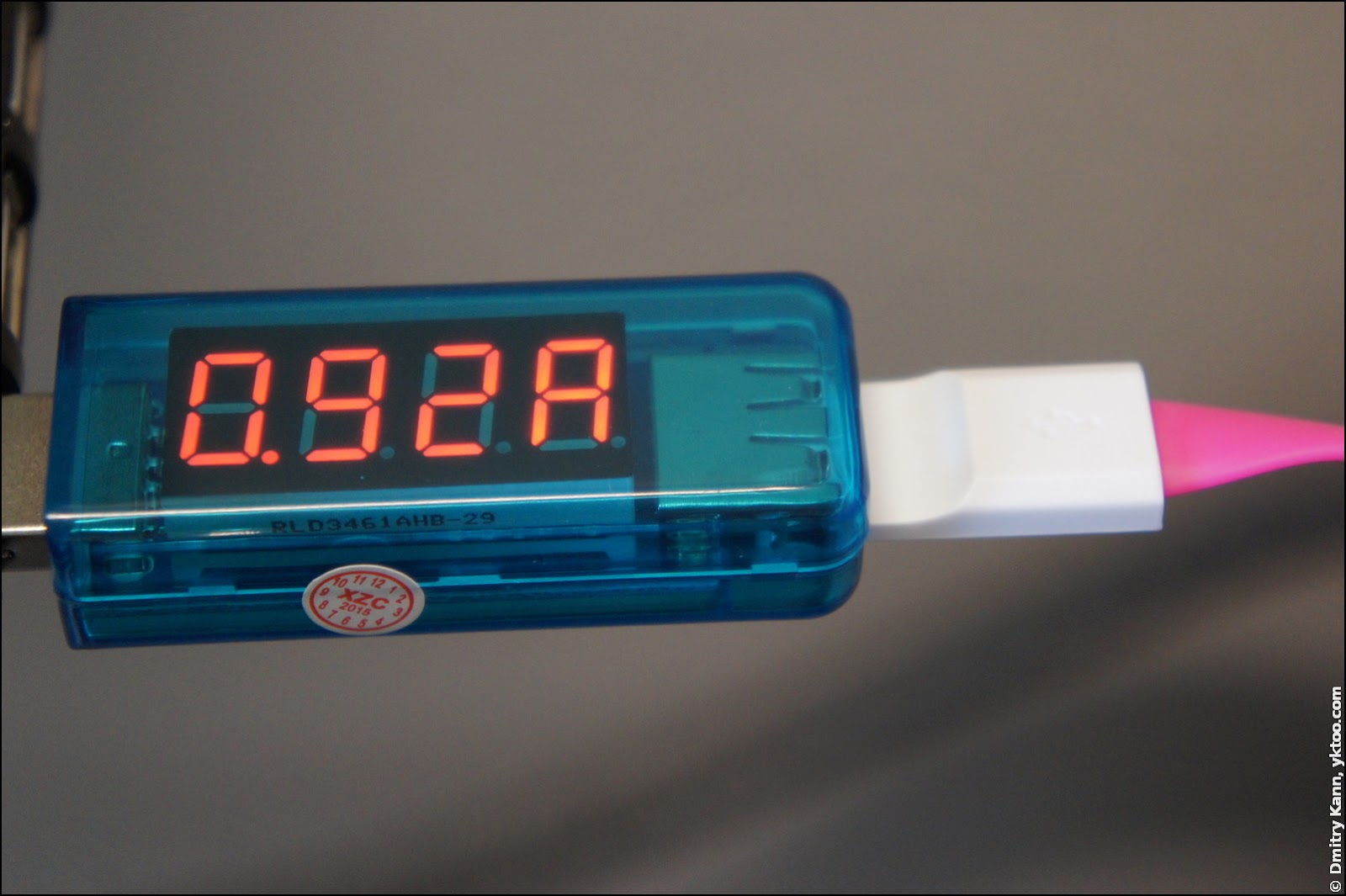 Зарядка от USB-хаба, ток 0,92 А.