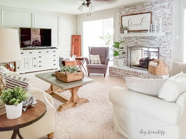 Using Chalk Paint To Update A Brick Fireplace Diy Beautify