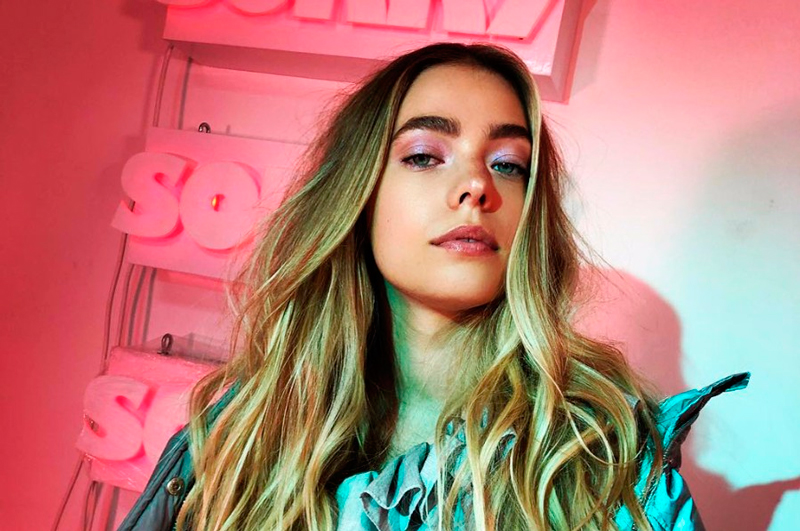 10 FEMALE ARTISTS TO WATCH IN 2019 Midori's OBSESSIONS