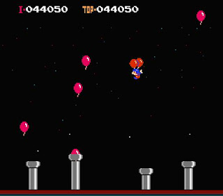 Captura de pantalla de Balloon Fight para Famicom. La imagen muestra la primera fase, de Bonus, en la que tendremos que coger todos los globos que podamos