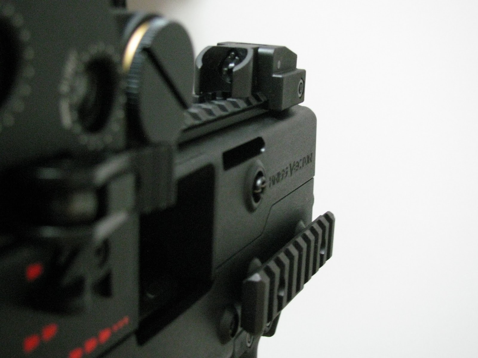 オトナもオモチャ（主に電動ガン、ガスガン、モデルガンのレビュー） クリス ヴェクター（Kriss Vector）