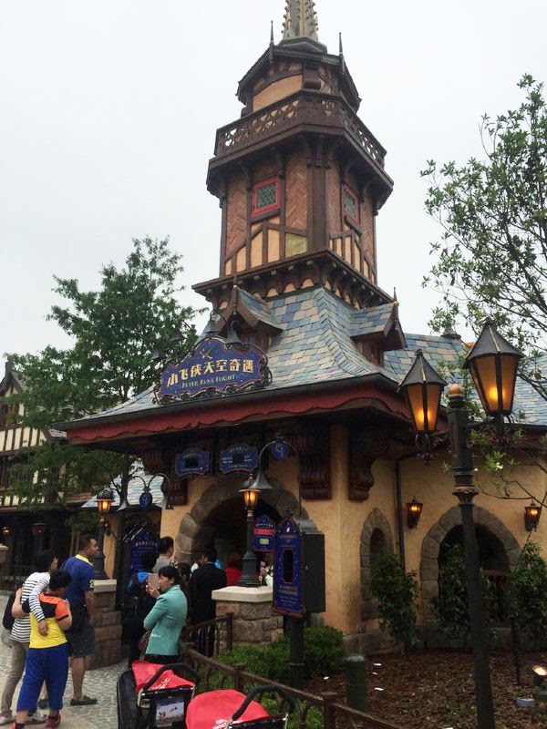 GUÍA -PRE Y POST- TRIP SHANGHAI DISNEY RESORT - Blogs de China - FANTASYLAND (Shanghai Disneyland) (15)