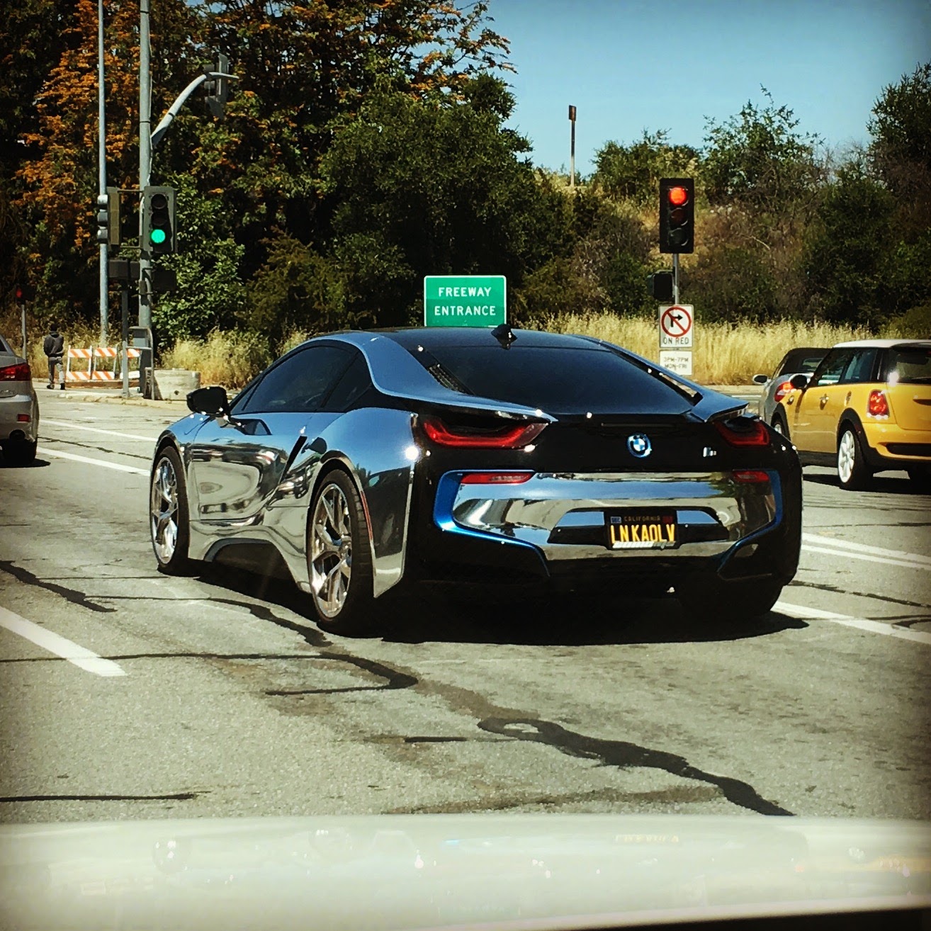 San Jose BMW >> m e m o: Chrome mirror filmed BMW i8 San Jose BMW >> m e m o: Chrome mirror filmed BMW i8