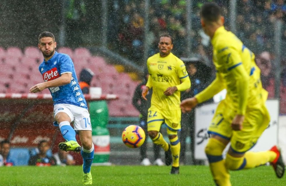 Napoli-Chievo finisce a reti bianche e la Juventus vola a +8 in classifica Serie A.