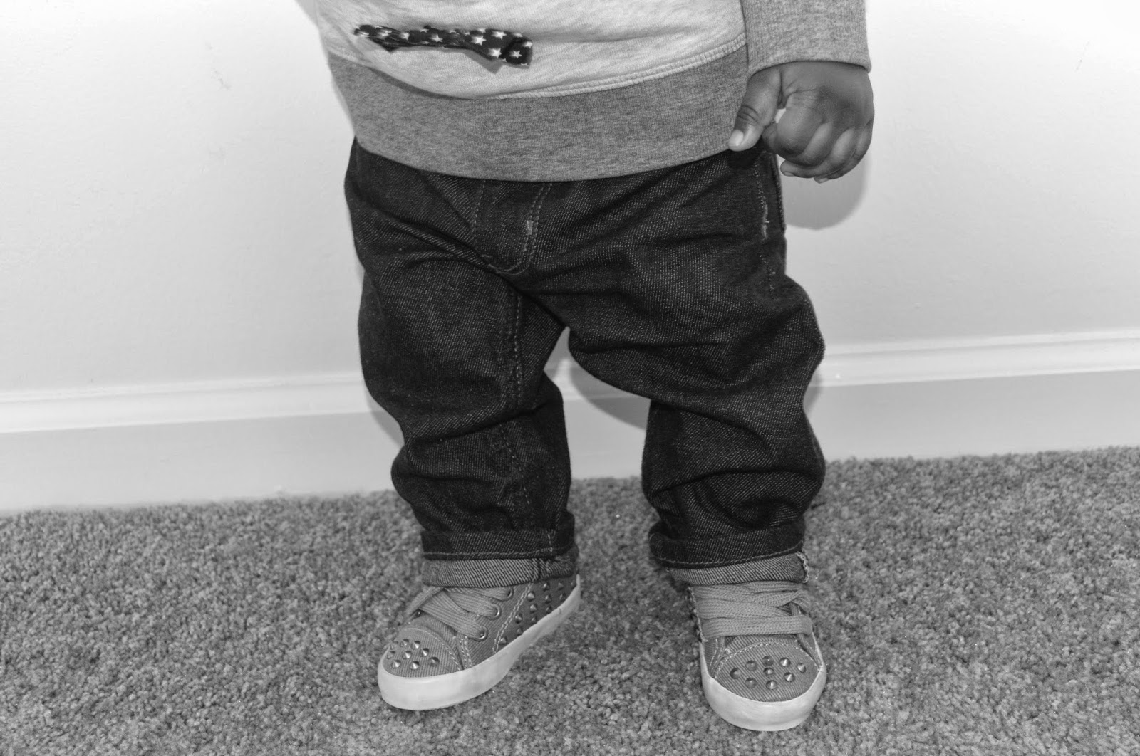 to Menlo Park Mall to see what awesome deals we could catch.