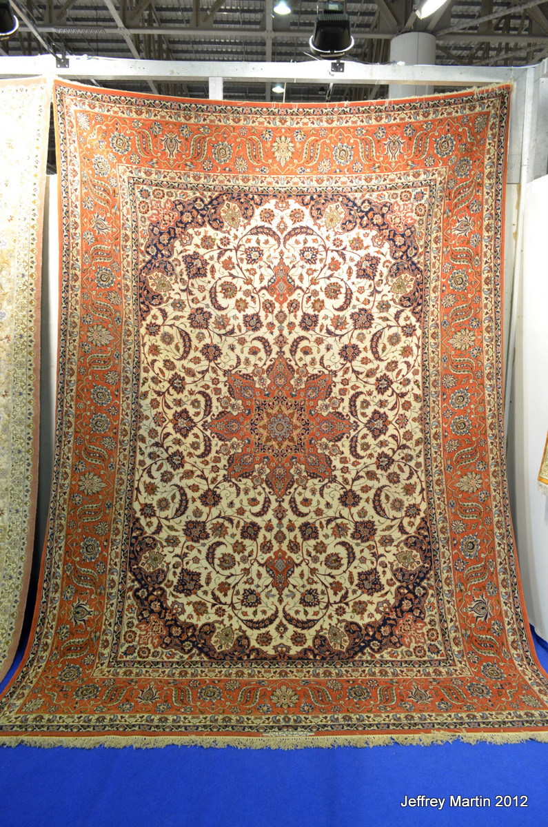 No Realities Dubai Carpet and Arts Oasis