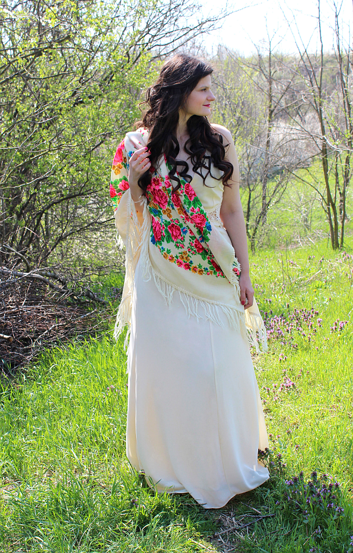 what to wear for spring, maxi dress with ethnic scarf, curls for long hair, bohemian outfits, how to wear long dresses