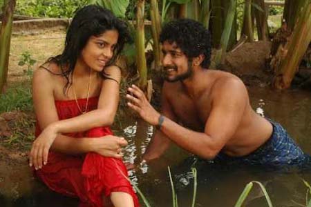 Young Desi Aunty Hot Photos | Mallu Surf