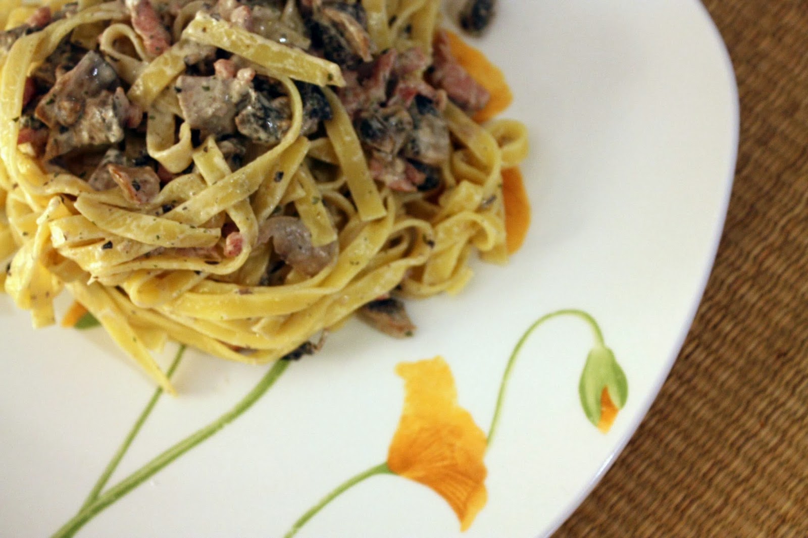 NidoCooking Pâtes aux lardons et champignons Pasta funghi e pancetta