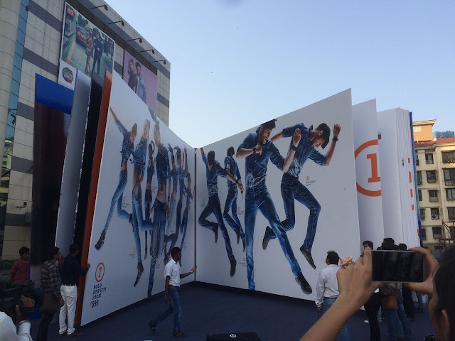 fbb’s Denim Dance Creates History With A Guinness World Record For The World’s Largest Photobook! fbb’s Denim Dance Creates History With A Guinness World Record For The World’s Largest Photobook!
