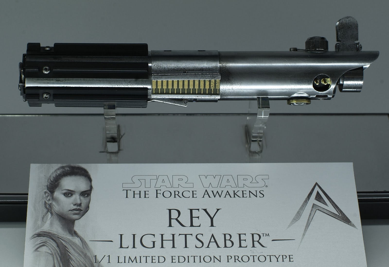 ROLIGHTSABERS Rey Episode 8 Lightsaber