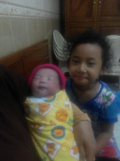 memiliki dua anak
