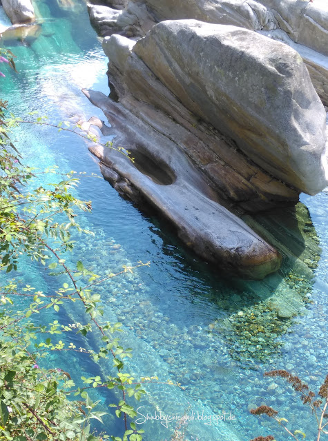 türkis blauer Fluss Verzascatal