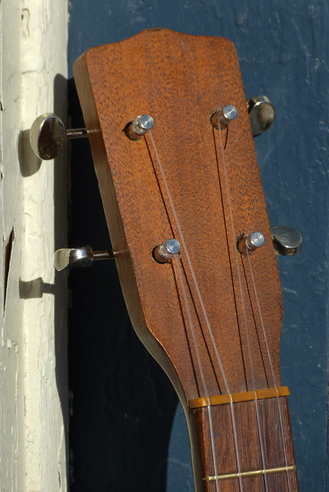 1950s/2016 Unitedmade Baritone Resonator Ukulele