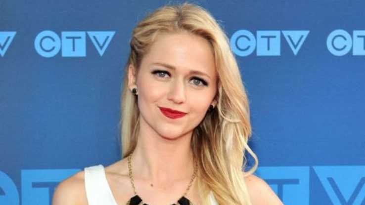 Johanna Braddy Johanna Braddy