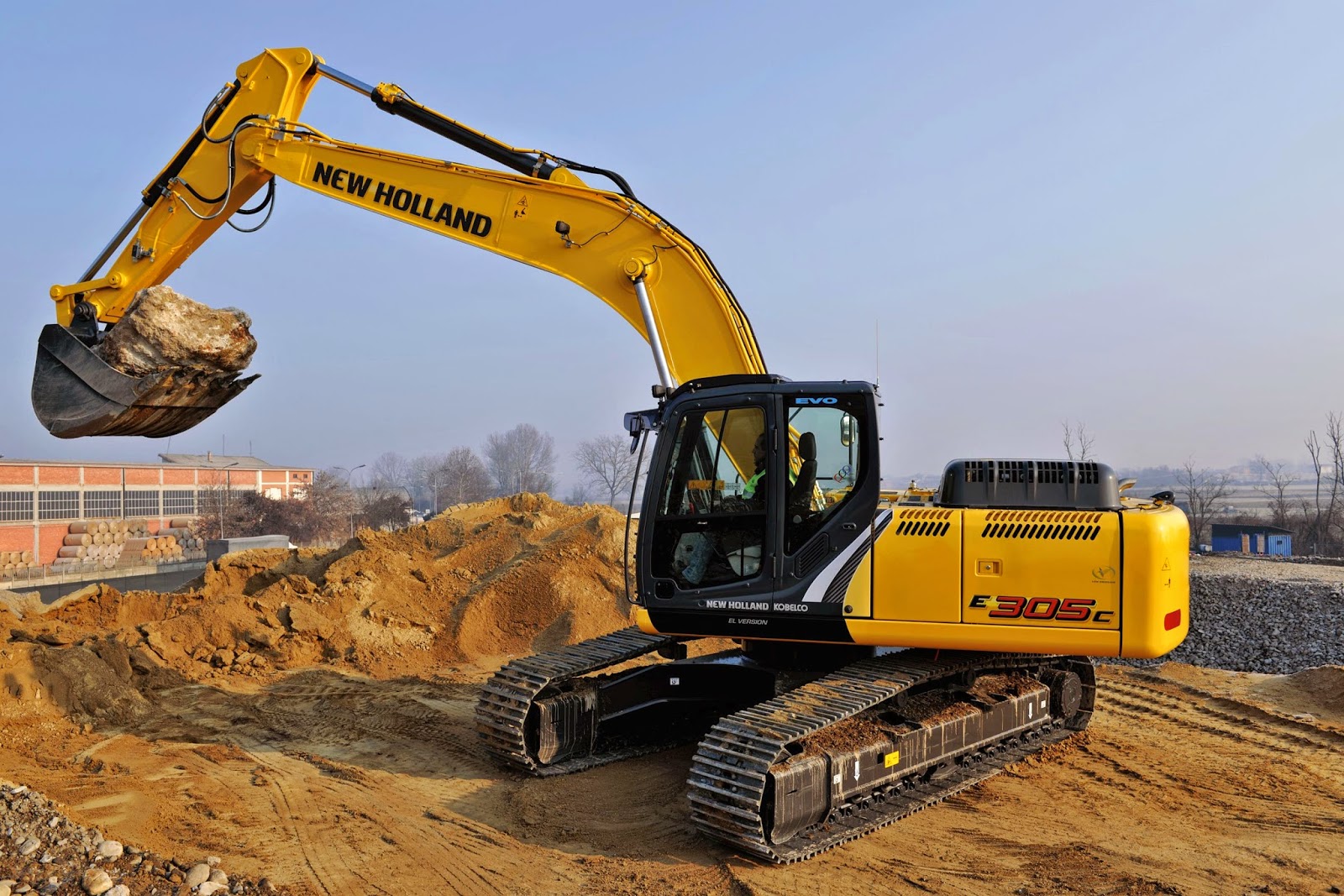 New Holland Excavators E305C Alat Berat