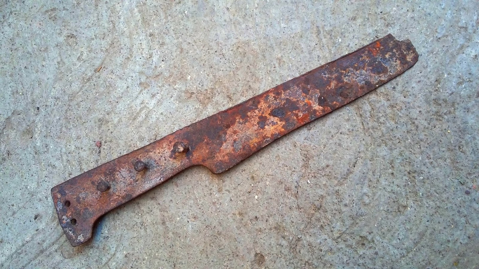 El INTENTO DE ARMERIA El Renacimiento De Un Cuchillo.