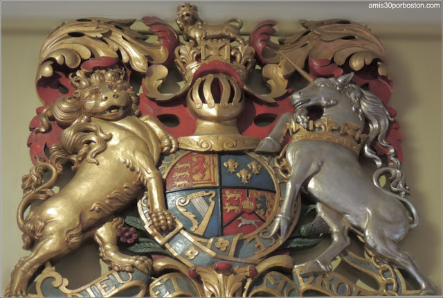 Escudo de Armas del Rey George III en el Council Chamber del Old State House