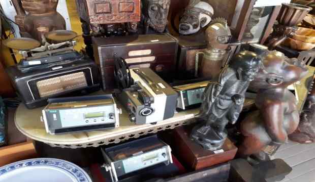 Barang antik di Pantai Tongaci Barang antik di Pantai Tongaci