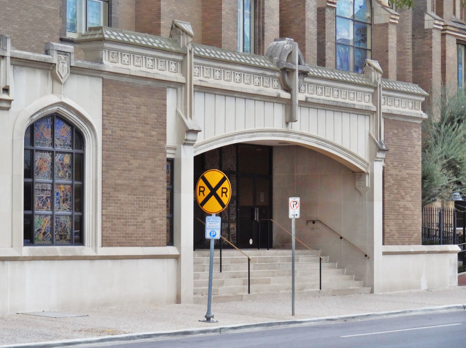 Houston in Pics: First Methodist Church - Historic FUMC Church on Main