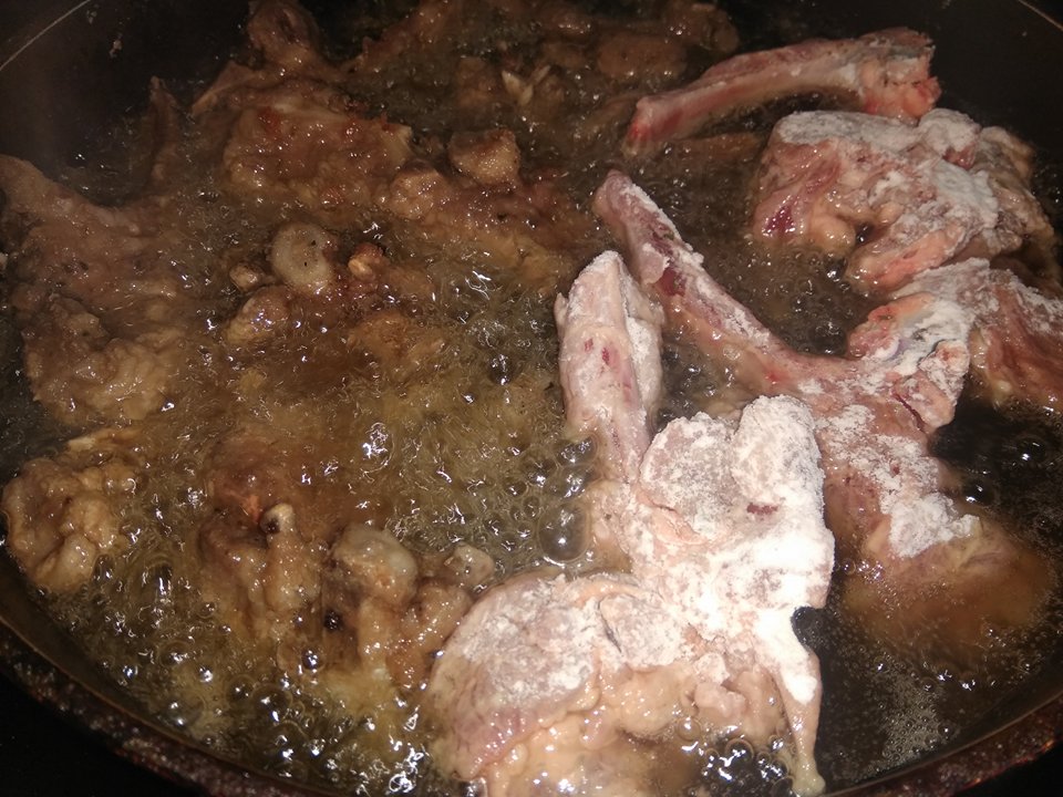ΠΑΪΔΑΚΙΑ ΑΡΝΙΣΙΑ ΜΕ ΠΙΚΑΝΤΙΚΟ ΠΟΥΡΕ ΠΑΤΑΤΑΣ!!! ΠΙΟ ΝΟΣΤΙΜΟ ΔΕΝ ΓΙΝΕΤΑΙ! creteonair.eu