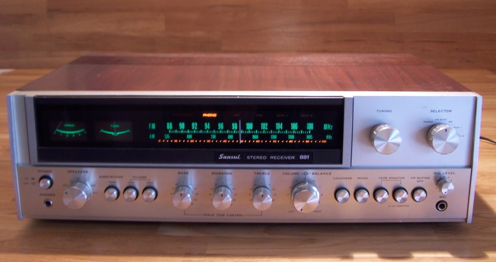 Sansui 881 Analog Stereo Receiver AudioBaza