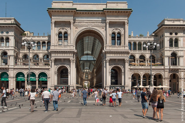 Galerias Vittorio Enmanuelle II Milan turismo viaje