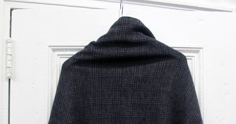 Nepenthes New York: 「IN STOCK」Engineered Garments Button Shawl