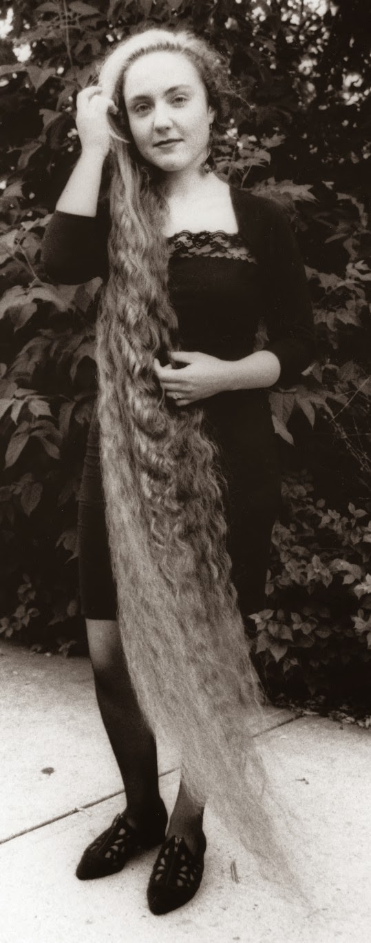 Longhairgirlsphotos Girl with the longest hair in Canada.