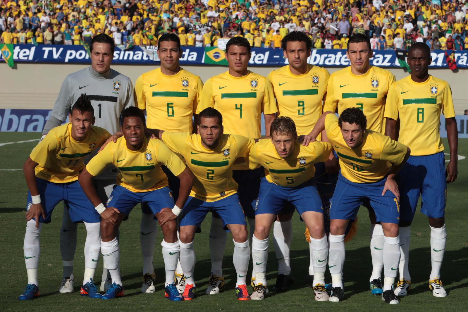 Сколько раз становилась чемпионом сборная бразилии. Сборная Бразилии 1998. Сборная Бразилии 1990. Сборная Бразилия 1997 года. Сборная Бразилии по футболу 1994.