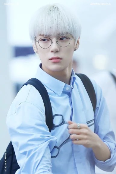 Minhyuk 6 Tren Warna Rambut Idola K-Pop Pada Tahun 2019
