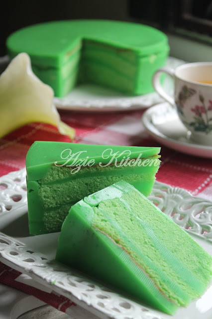 Pandan Layer Cake