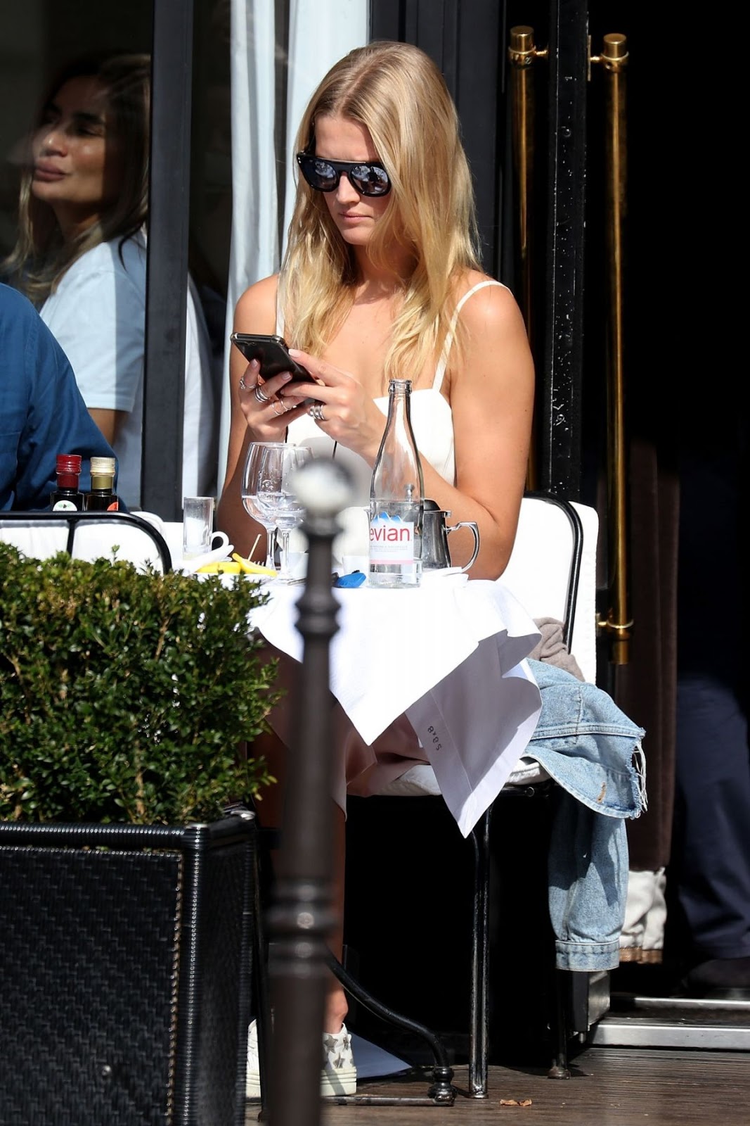 Sideboobs Paparazzi Toni Garrn naked photo 2017 Bikini Paparazzi Toni Garrn naked photo 2017