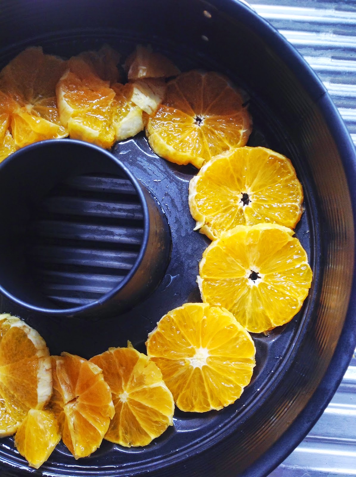 Bige's Happy Kitchen Orange Ring Cake