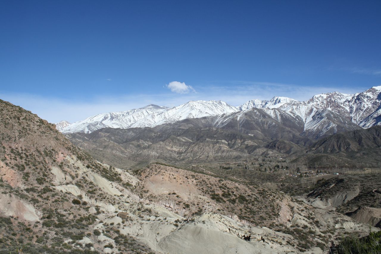 Cables from Latin America Where are the Andes? At the end of your armies!