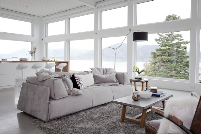 cocina-blanca-y-madera-con-isla-ritchieconstruction4