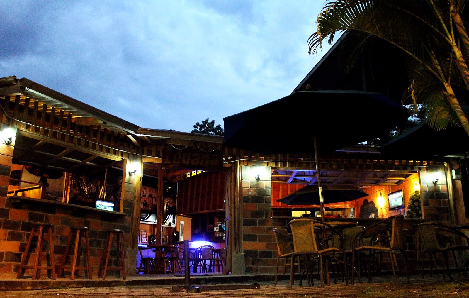 IGUANA BAR RESTAURANT Destino Napo