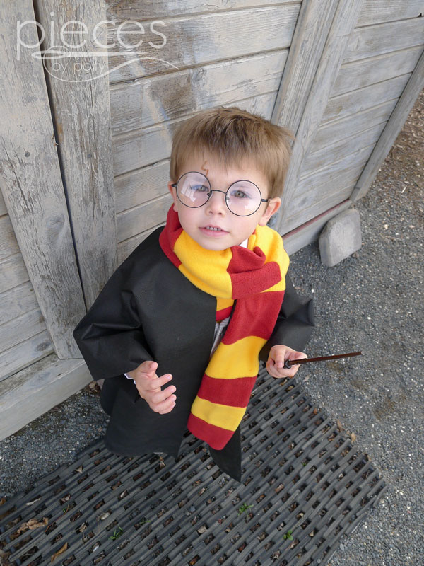 Pieces by Polly: Harry Potter Robes in 10 minutes with Oly*Fun