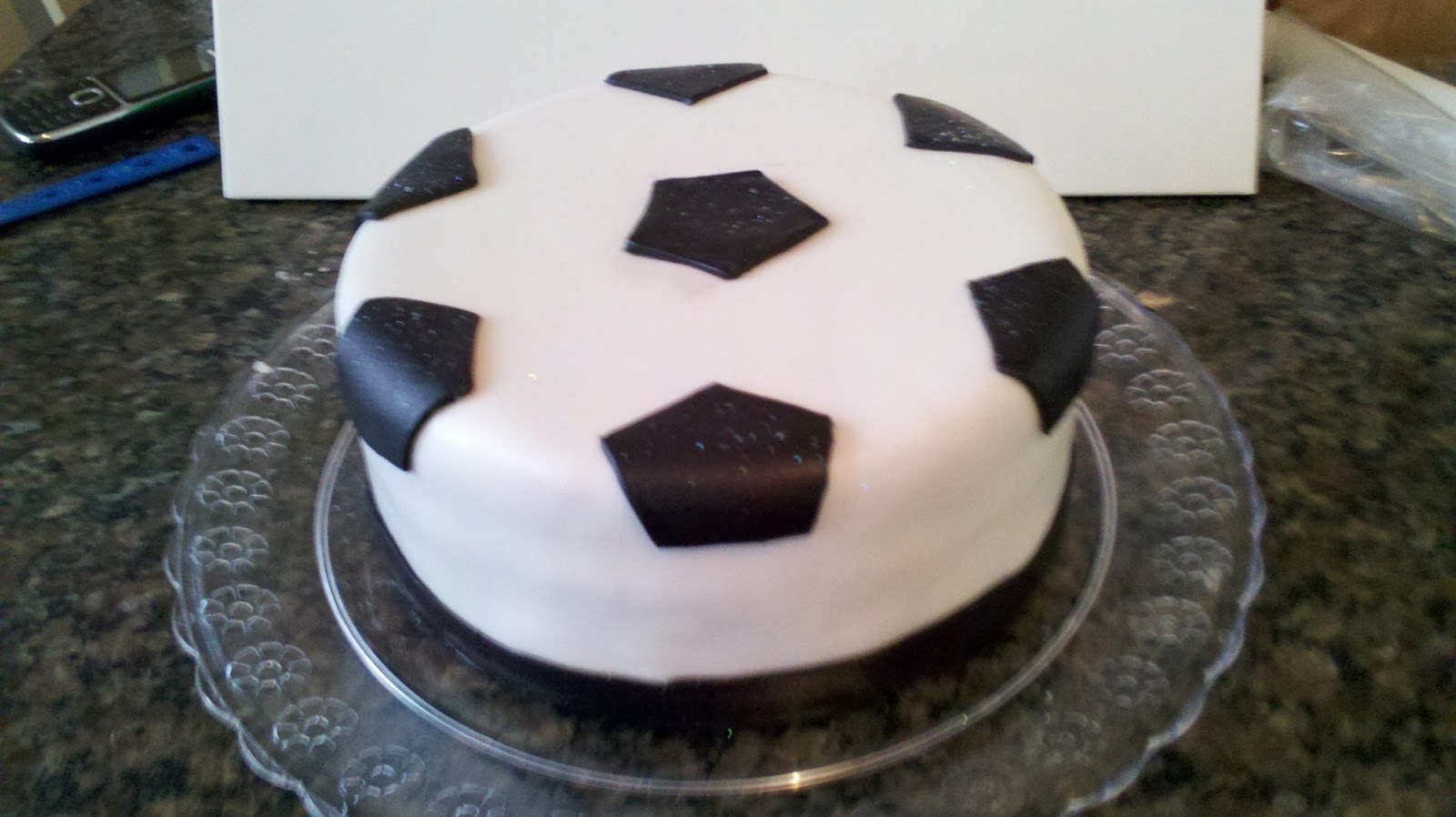 CrisFestas Bolo bola de Futebol em pasta americana