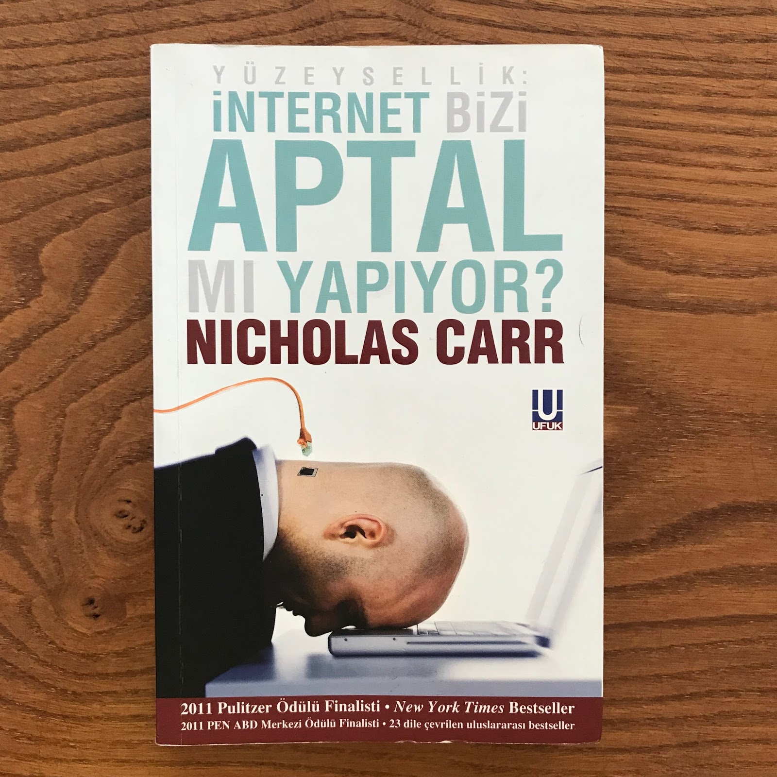 Yuzeysellik: Internet Bizi Aptal Mi Yapiyor? (Kitap) Yuzeysellik: Internet Bizi Aptal Mi Yapiyor? (Kitap)