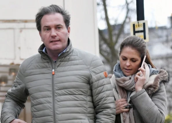 Swedish Princess Madeleine and her husband Christopher O'Neill were seen at a lunch at the Sushi Bar