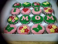 Cup Cakes for Mommy