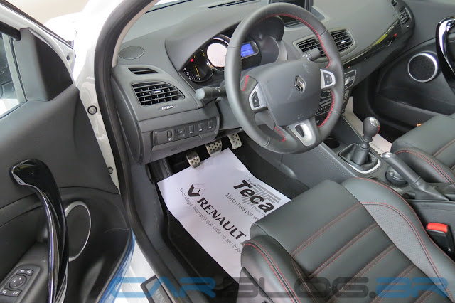 carro Fluence Renault 2013 - interior