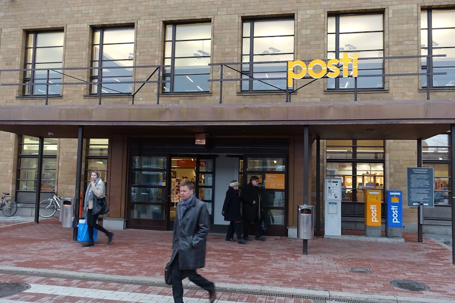ヘルシンキ中央郵便局（Posti, Keskusta）