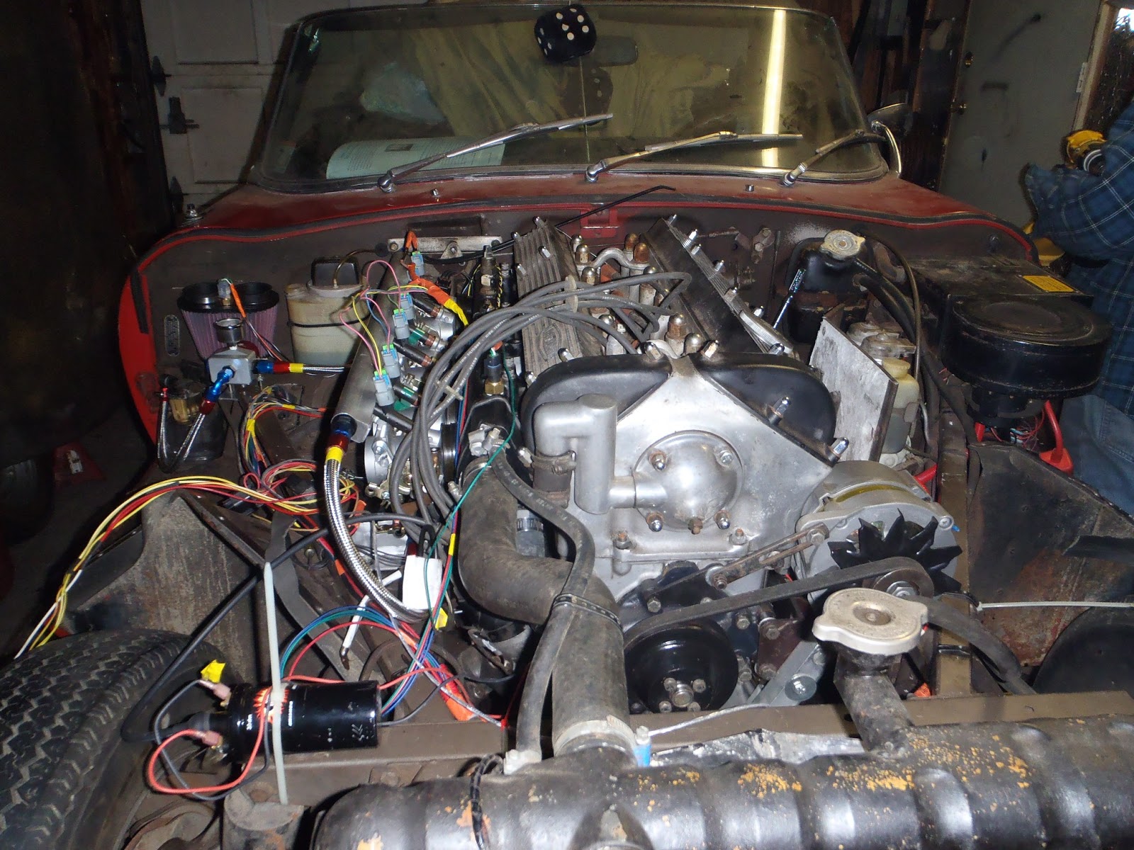 Making an Old Jag Purr (Fuel Injection of a 1968 XKE)