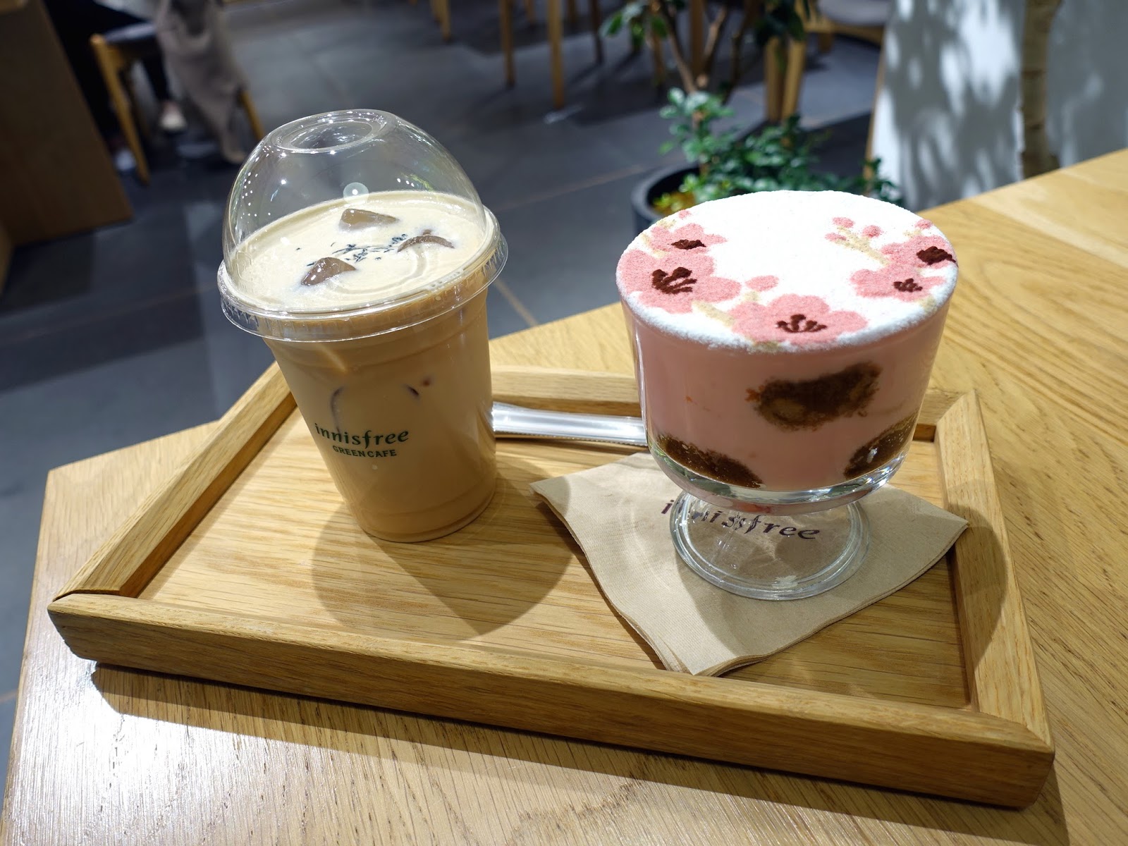 Innisfree Green Cafe Myeongdong (Seoul, SOUTH KOREA) ★★★☆☆ A